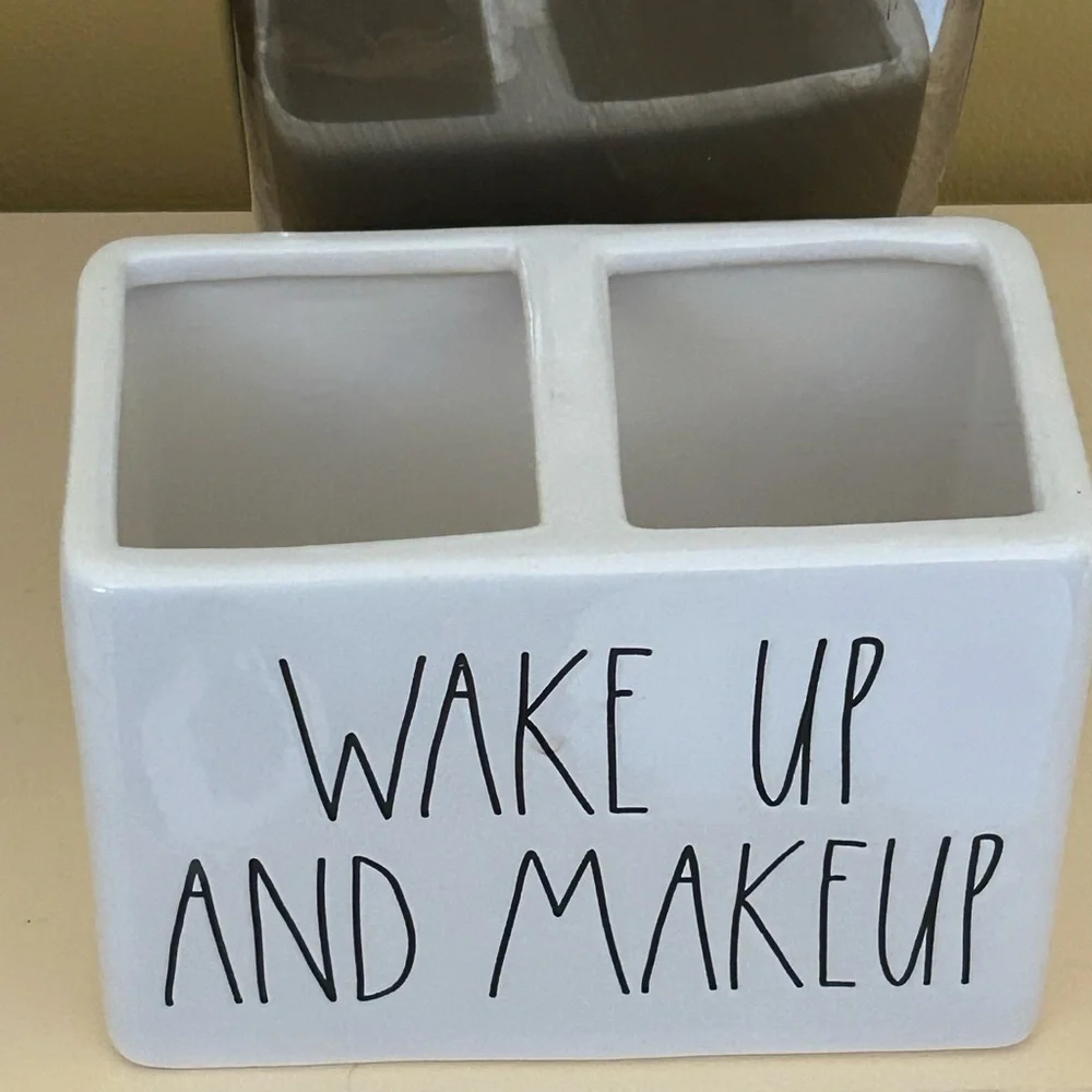 Rae Dunn Makeup Brush Holder